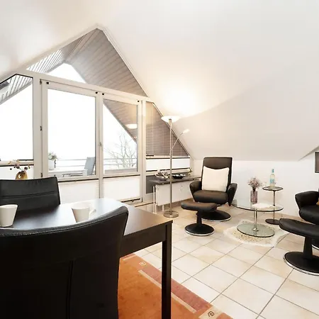 Strandburg Ostseeblick Apartment *